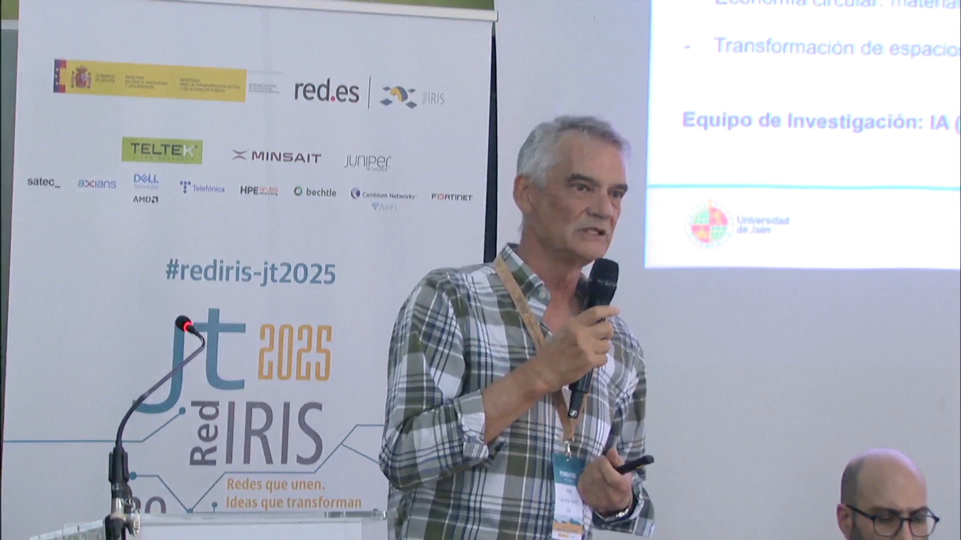 Modelado del comportamiento de módulos fotovoltaicos bifaciales integrados en Smart-Trees usando técnicas Deep Learning (Proyecto MOBILETE)